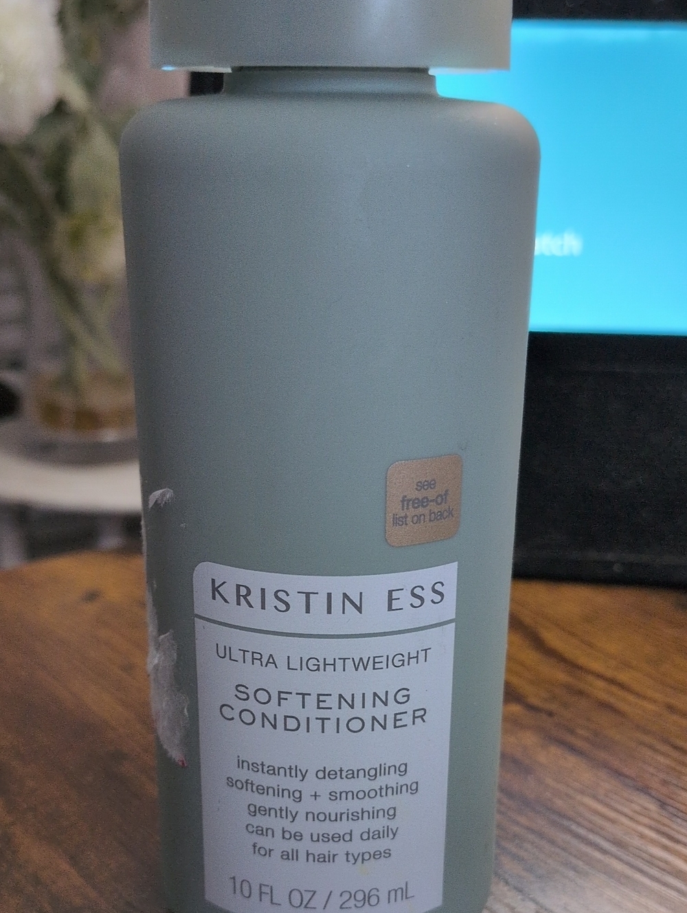 Kristin Ess Ultra Lightweight Softening Conditioner -